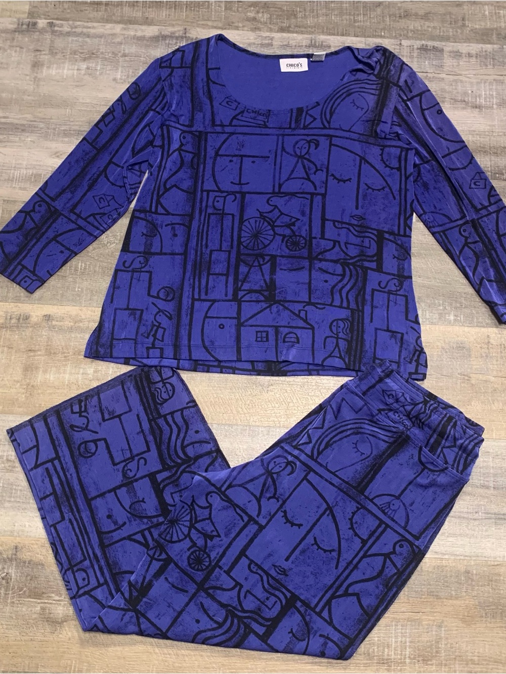 Chicos Travelers Slinky Knit 2 Piece Outfit Top & Pants Artsy Print Set 2/L